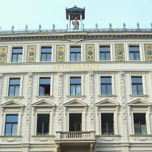Maverick Athenaeum 부다페스트